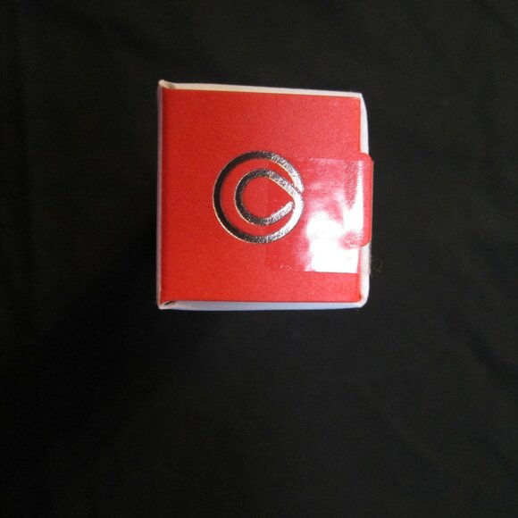 Monat Rejuveniqe Lip Gloss Oil NWT - Picture 3 of 8